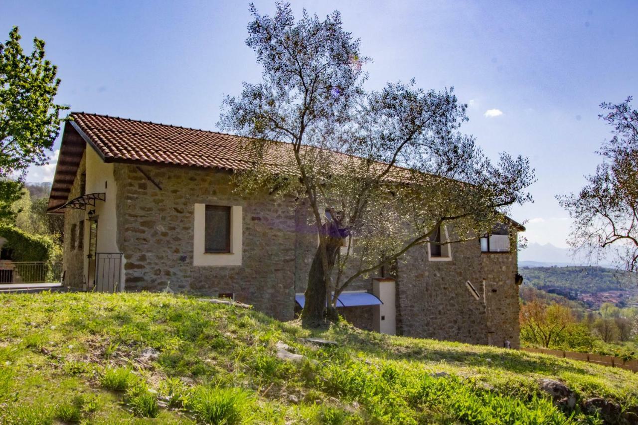 Agripodere Il Falco Понтремоли Екстериор снимка
